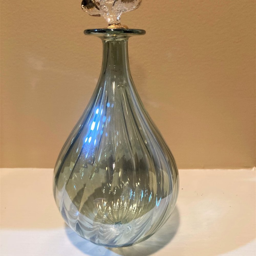 Italian Green Glass Vase - Picture 4 of 6